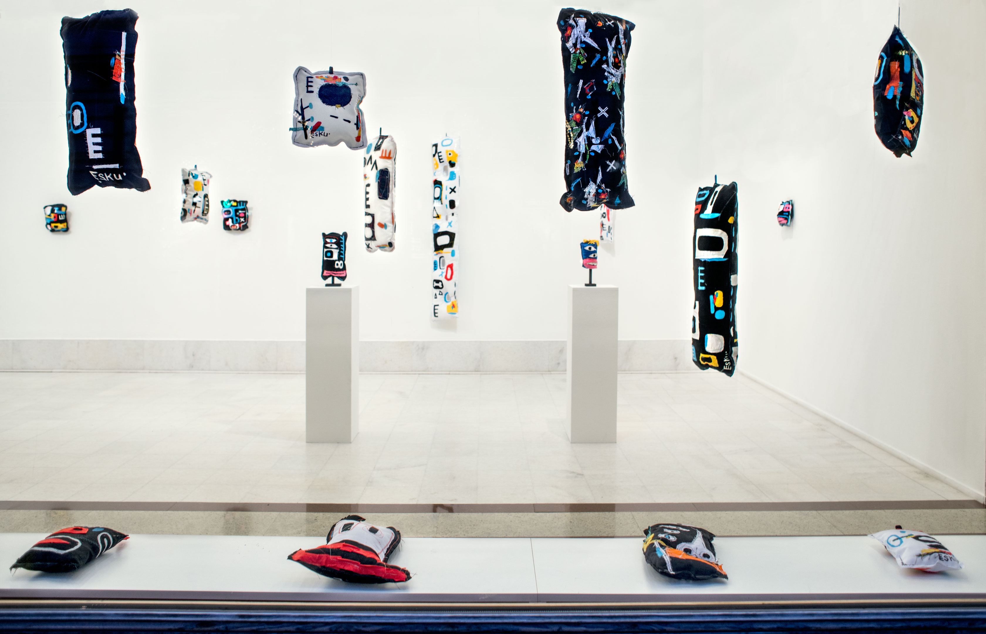 Natan Esku:
                Nagačenci, Galerija Kresija